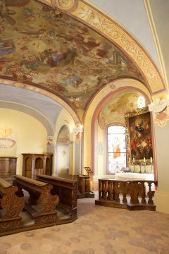 [chapel]